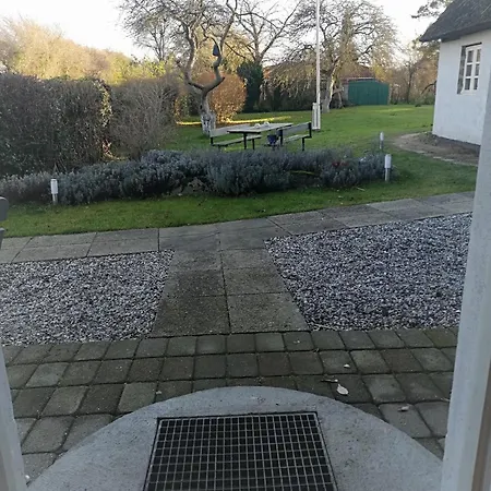 Apartment Taet Pa Langeso Morud